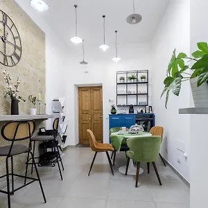 Crianza Couette-café Naples