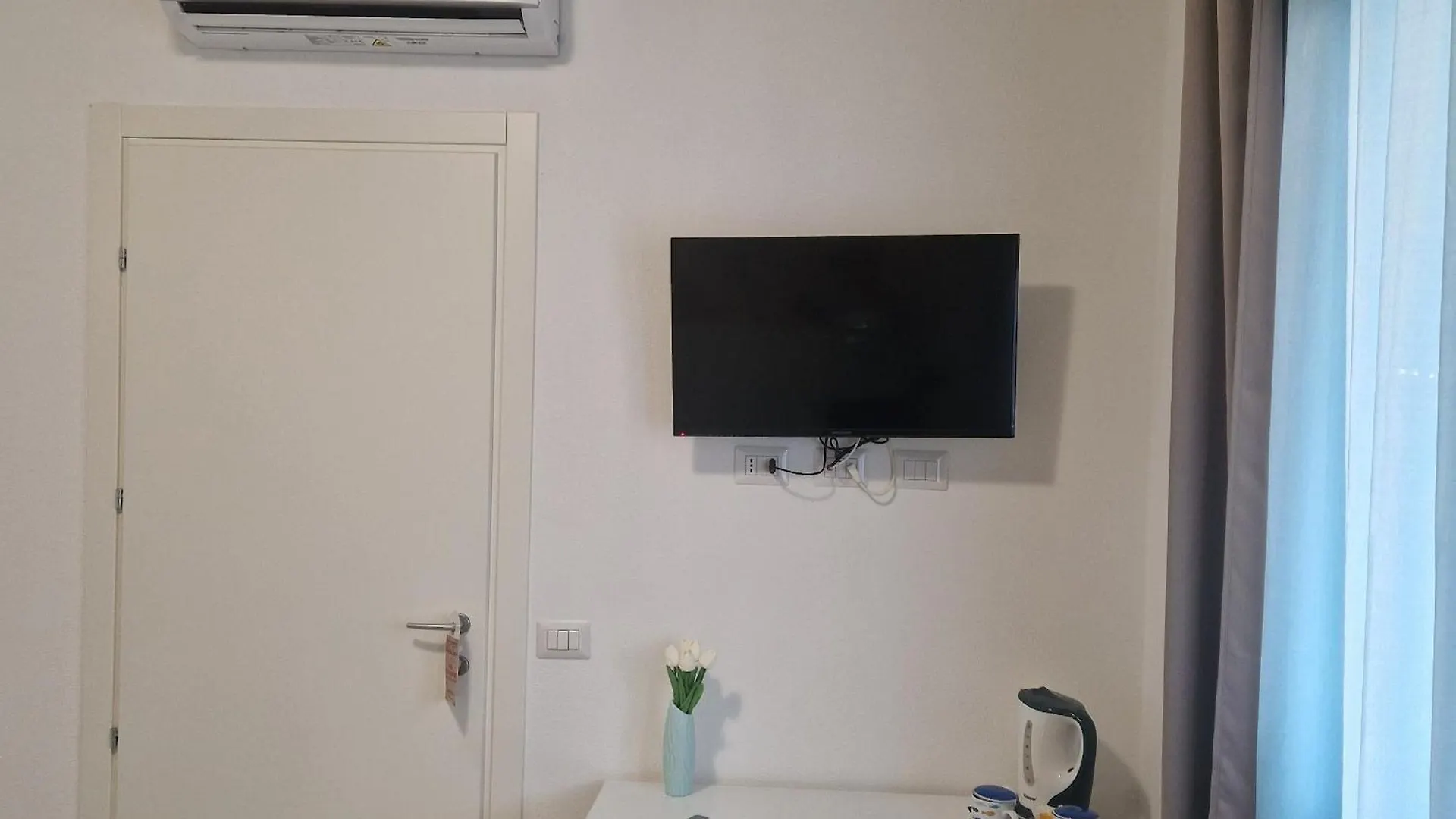 Caletta Sul Mare Hotell La Caletta 3*,
