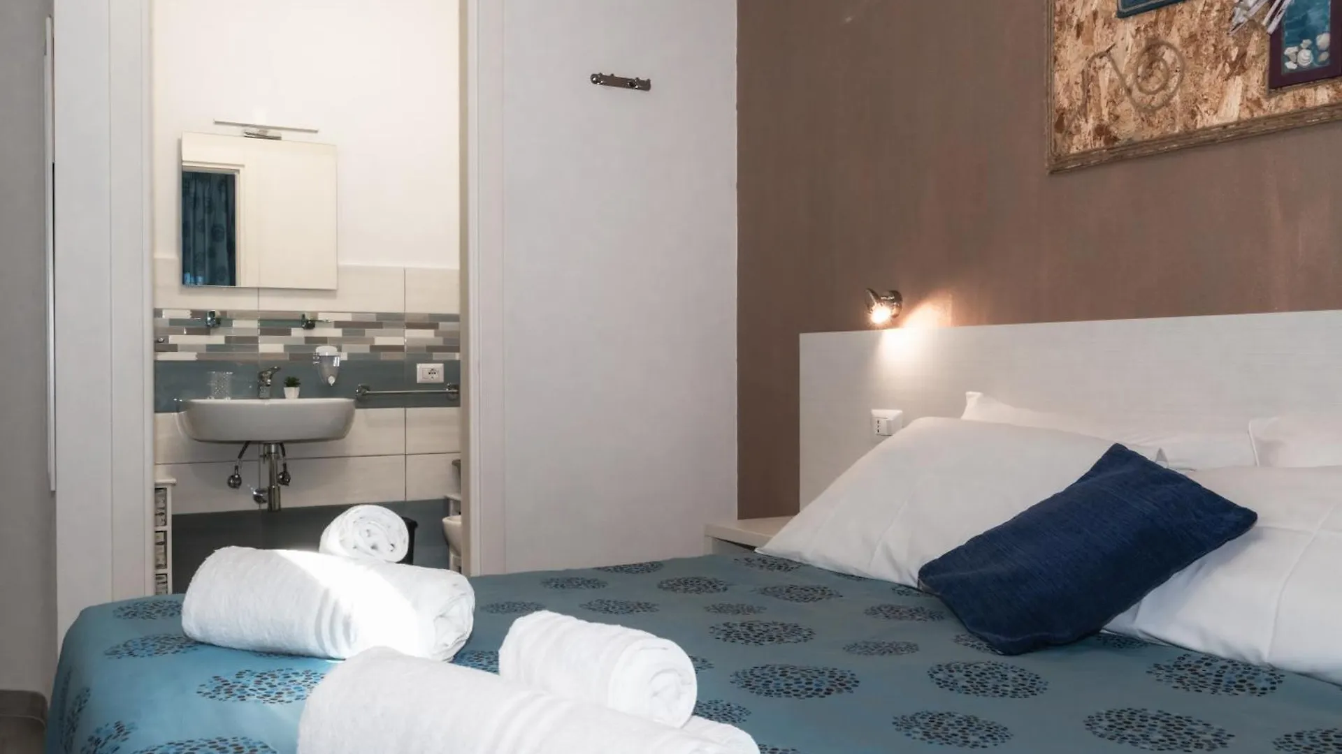 Caletta Sul Mare Hotel La Caletta Italy