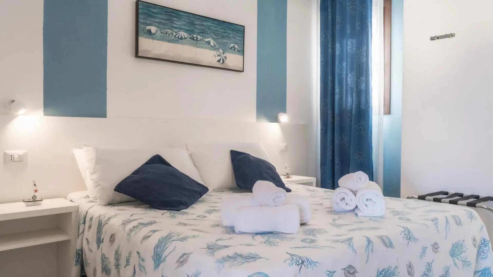 Caletta Sul Mare Hotel La Caletta 3*,